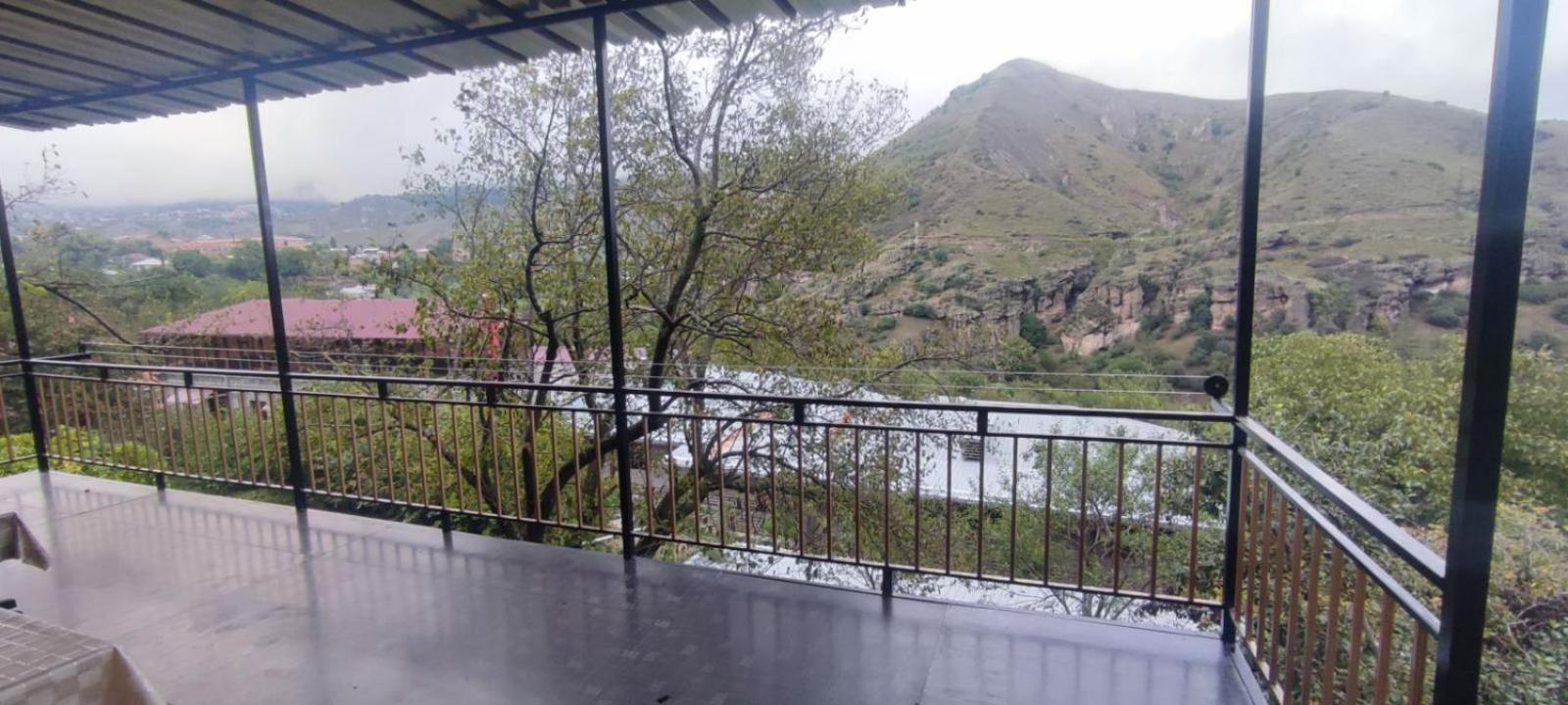 Nnn Guest House กอริส ภายนอก รูปภาพ