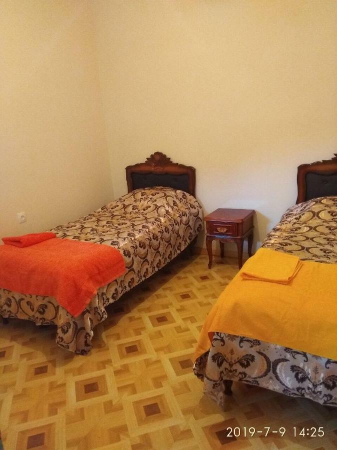 Nnn Guest House กอริส ภายนอก รูปภาพ